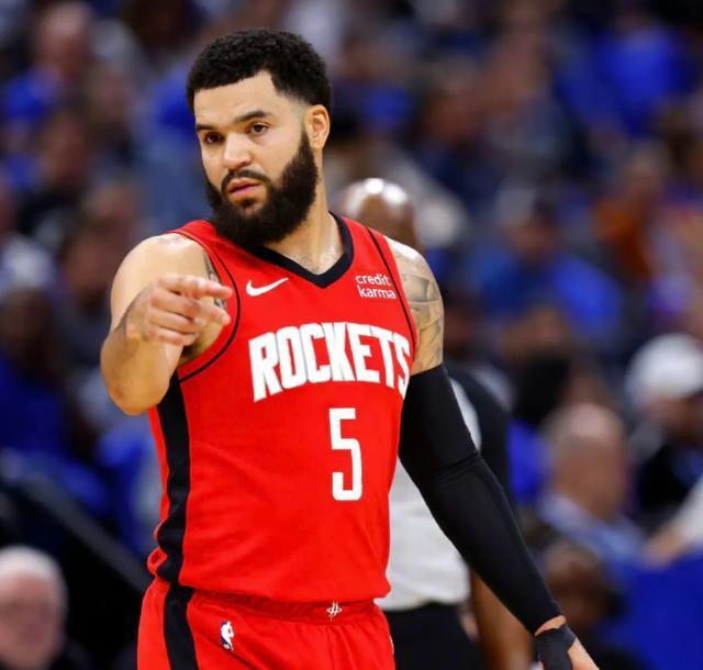 灰熊完胜猛龙，范弗利特扛起全队