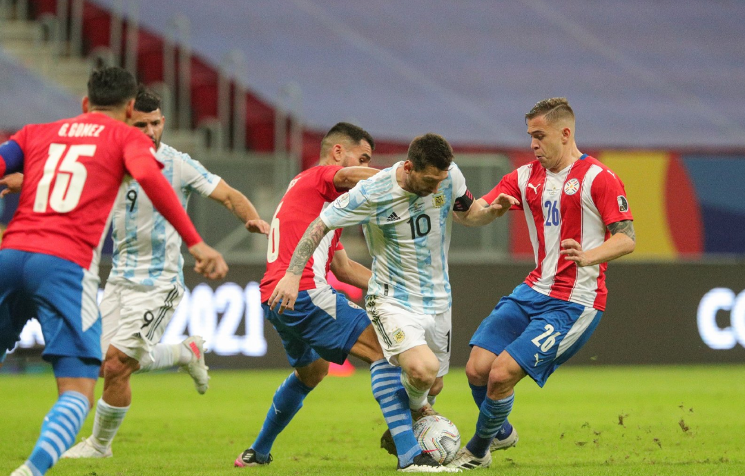 巴西横扫阿根廷，戈麦斯刷新纪录