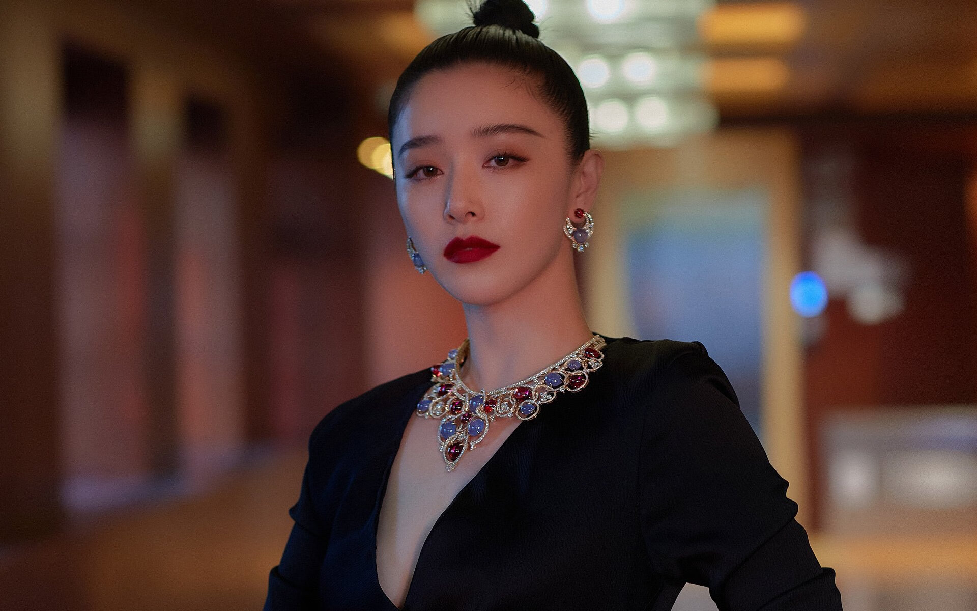 长城在前,当浓眉让对手完全无解,浙江队用单节洪水淹没开拓者