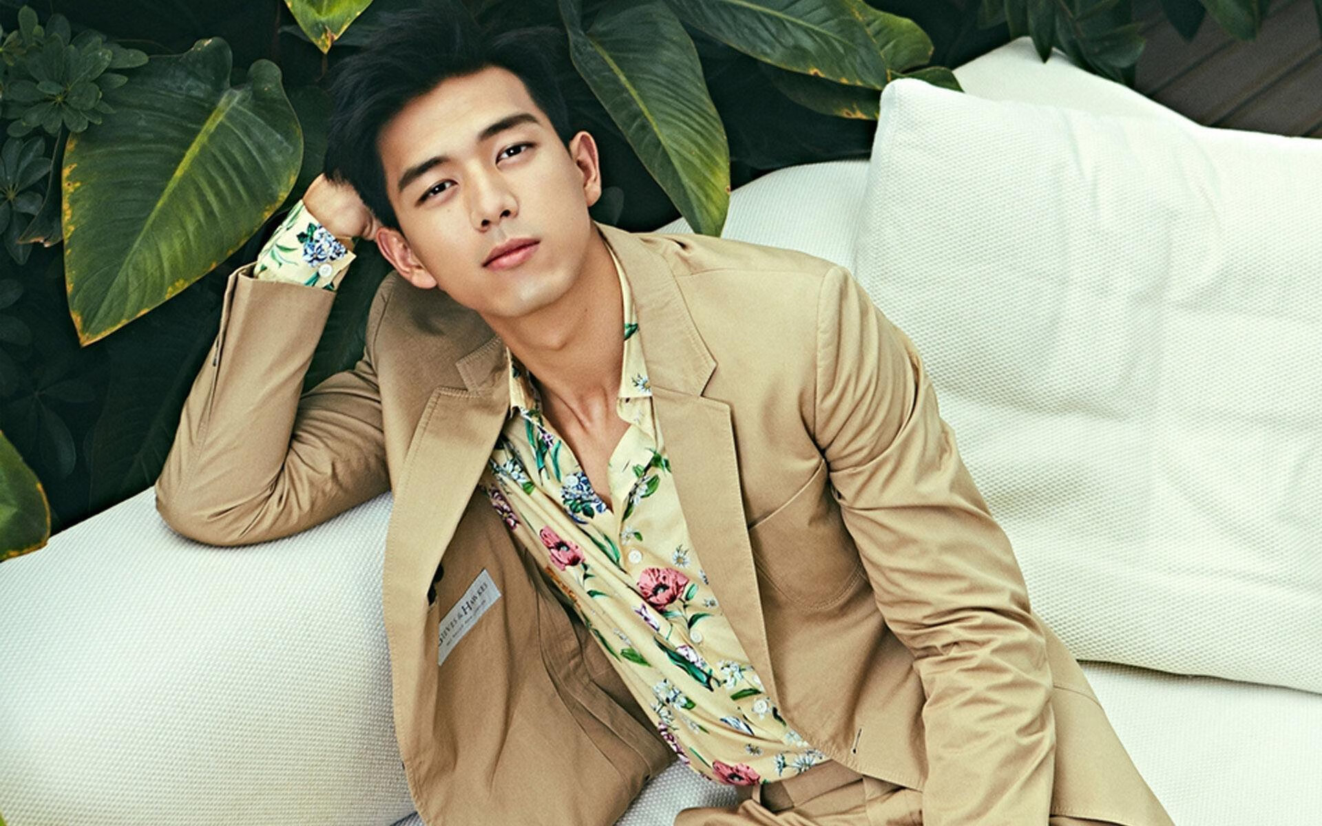 独一无二的冠军宣言书,欧冠之夜,莱万用全场最佳为传奇加冕