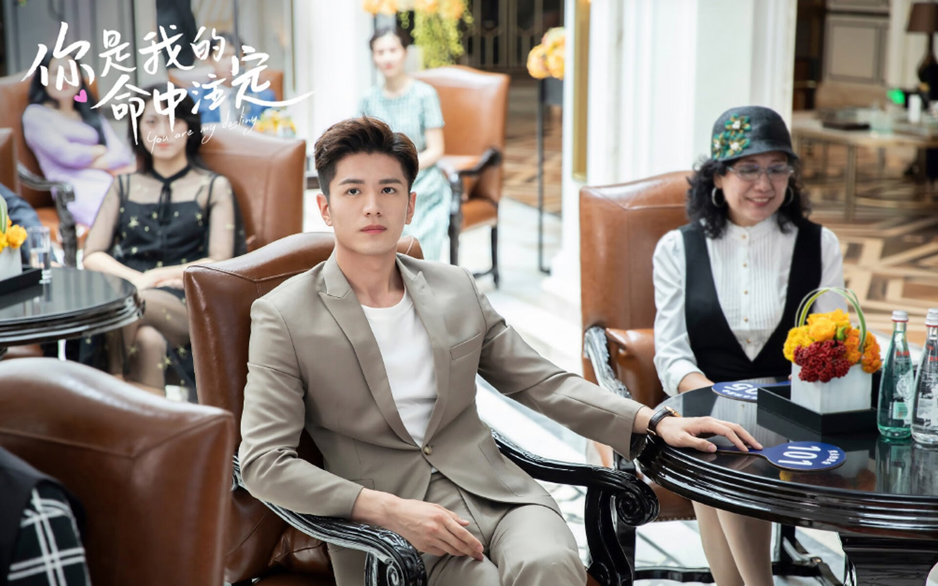 爱游戏体育-红牛跨洲际突围，维尼修斯德甲封神，足球世界的双重奏